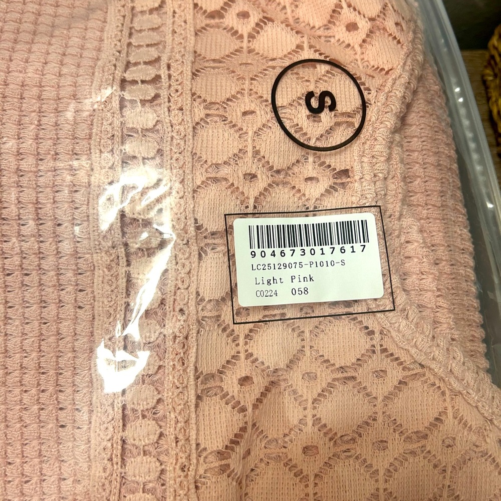 SHEWIN WOMEN LIGHT PINK HOLLOW PATCHWORK WAFFLE KNIT TOP - Picture 6 of 6